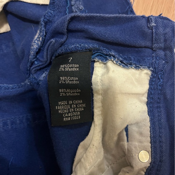 Seductions Sirens Women’s short blue coloured denim shorts Size 7 - Picture 3 of 4